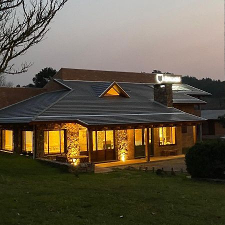 פלורס דה קוניה A Estalagem Hospedaria מראה חיצוני תמונה